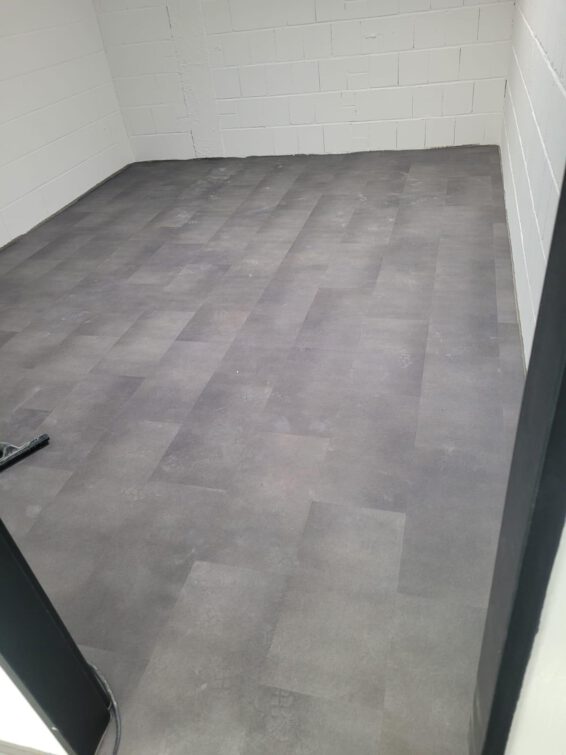 Laminat in Fliesenoptik