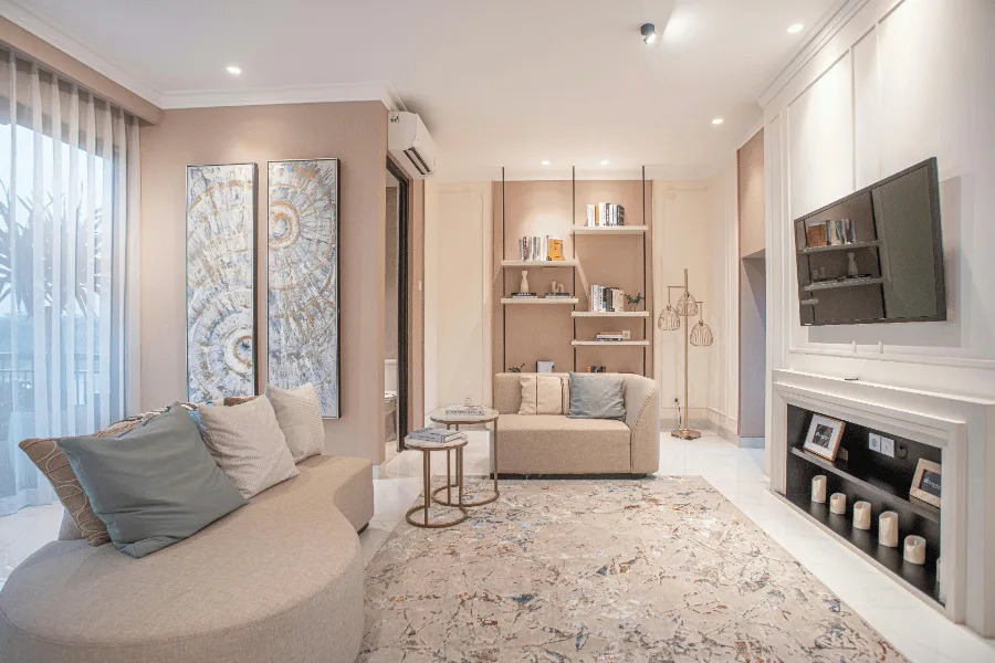 Fliesen oder Parkett im Wohnzimmer mit Fußbodenheizung